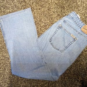 Levi’s Strauss Signature Jeans Women’s Sz 14 M Misses Low Rise Bootcut Stretch